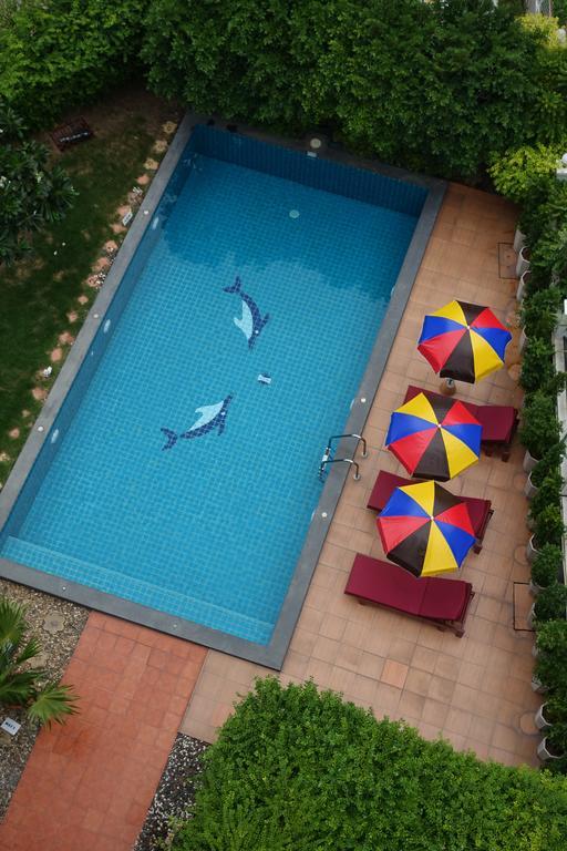 The Right Resort Pattaya Eksteriør bilde
