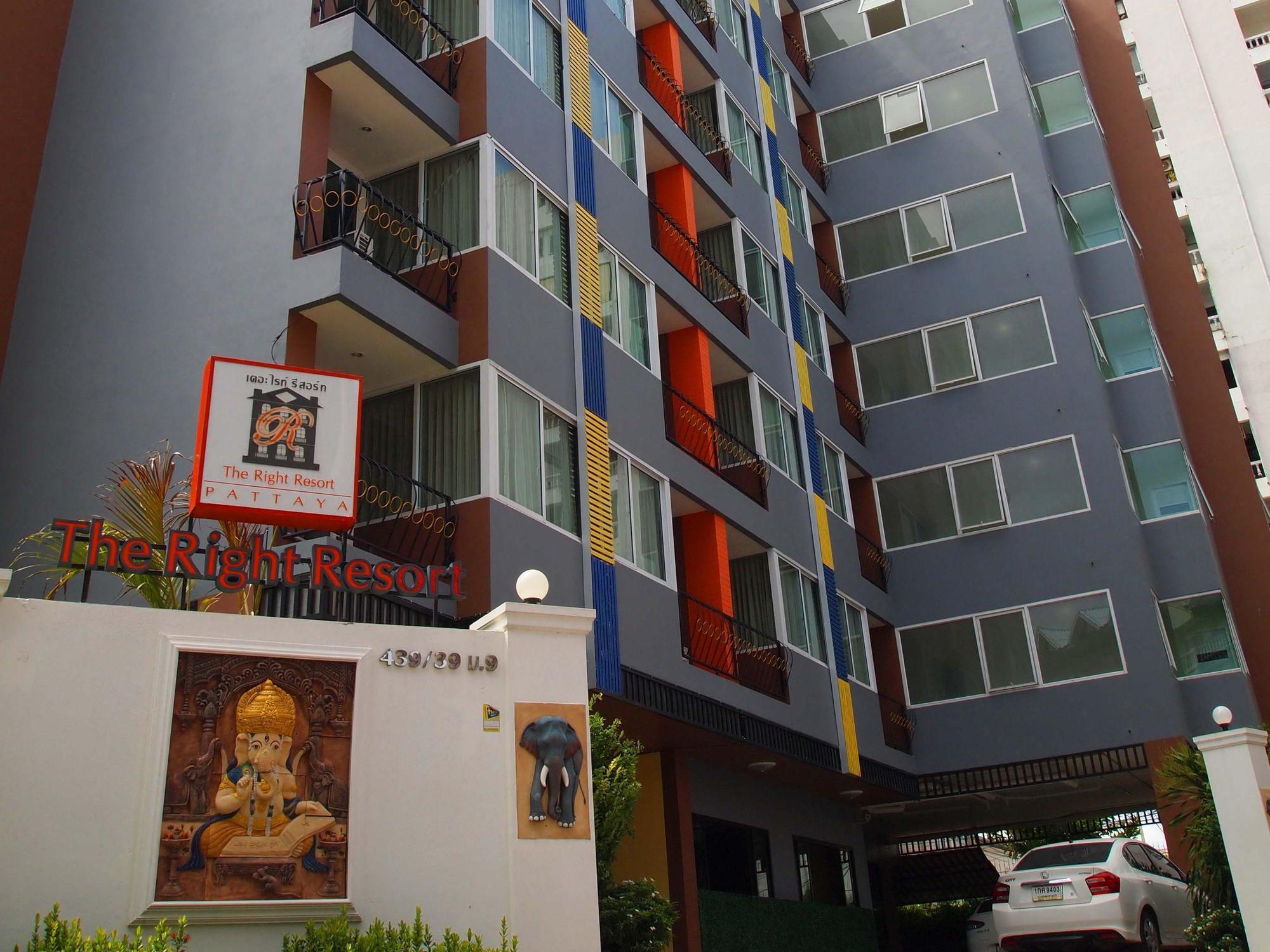 The Right Resort Pattaya Eksteriør bilde