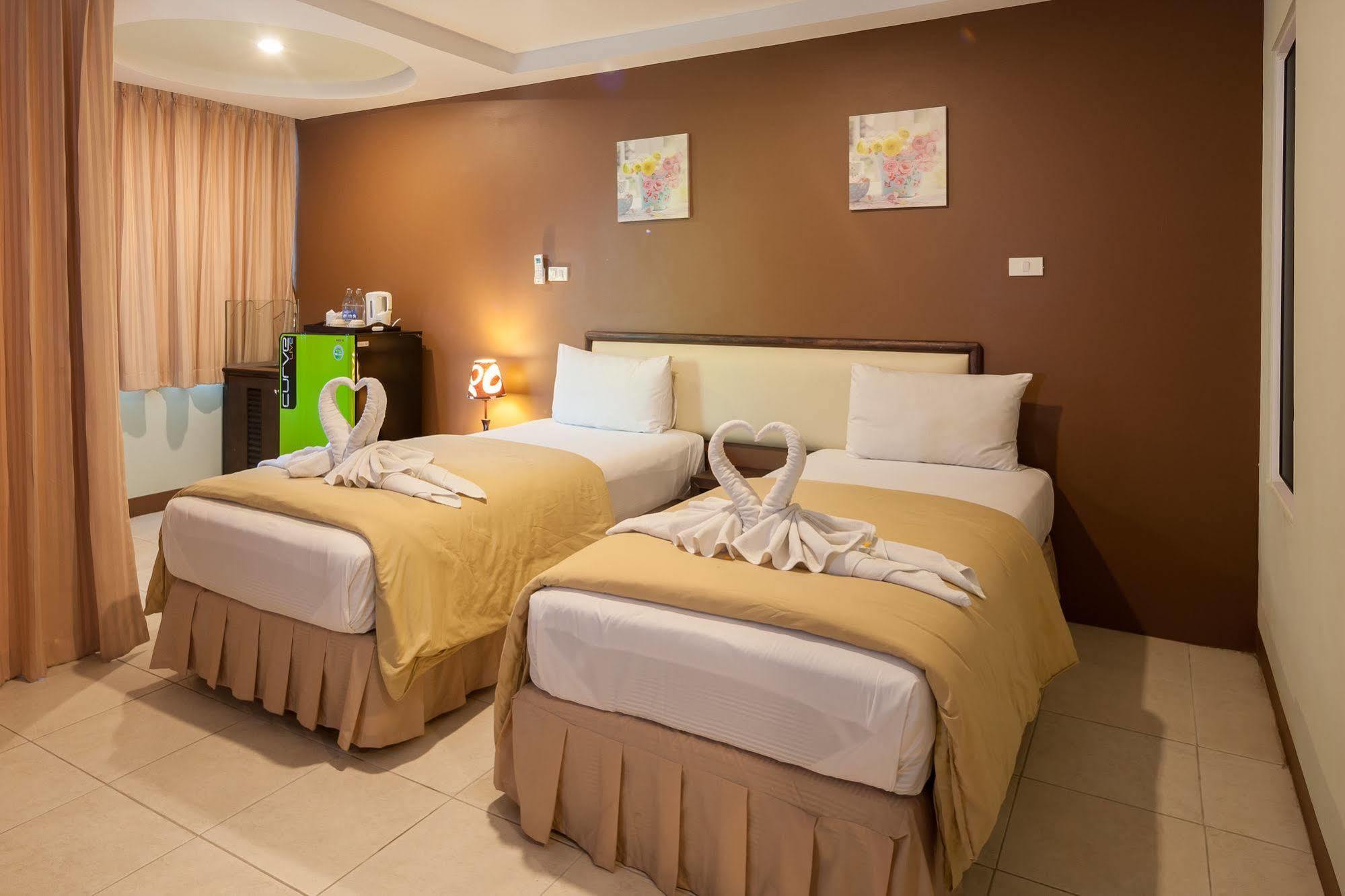The Right Resort Pattaya Eksteriør bilde