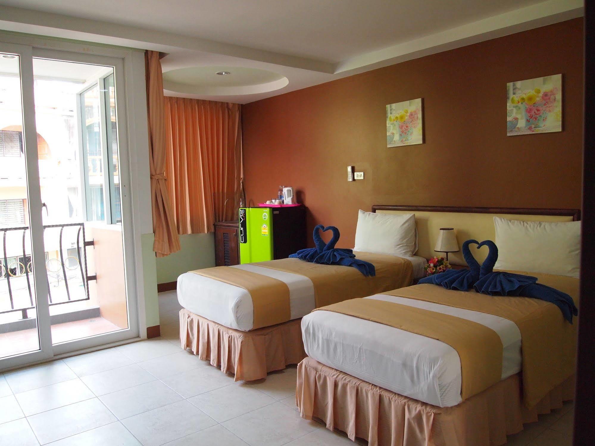 The Right Resort Pattaya Eksteriør bilde